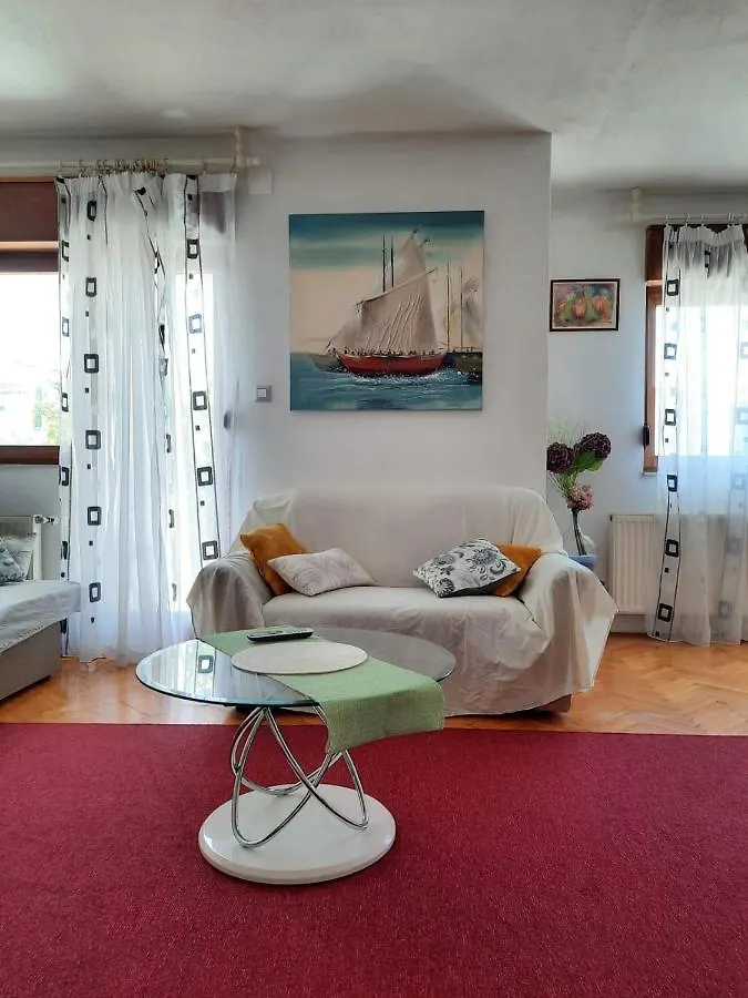 Apartment Nada Hope Kastela